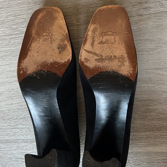 Stuart Weitzman Vintage Black Suede Block Heels Narrow size 9 - Picture 4 of 4